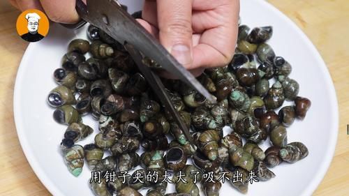 原来家里菜刀上圆孔有一个隐藏功能，太实用了，看完你也试试