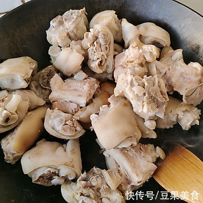 让冬天不再冷的美味“猪脚姜”