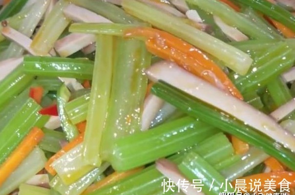 家里来客人,3道拿手菜需上桌,下饭又下酒,客人吃了竖起大拇指