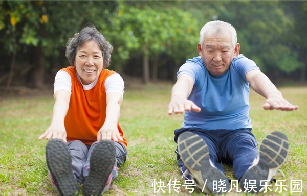 降尿酸|一种食物是“降酸王”，隔三差五吃一回，降尿酸，痛风悄悄好了