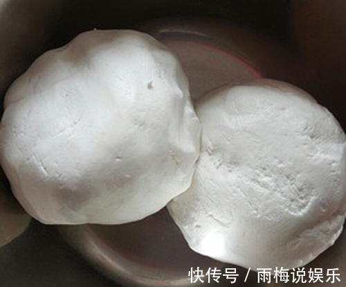 小吃|东北的特色小吃“粘耗子”，您吃过吗做法简单，让人百吃不厌