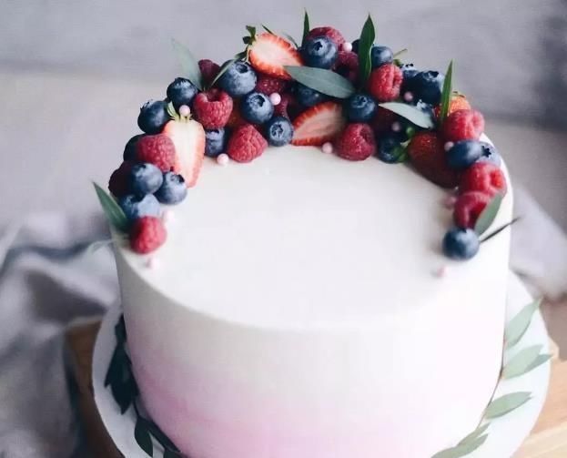 蛋糕就会|男生“拒绝”买的4种蛋糕,图一甜而不腻,图四女生吃了又吃买