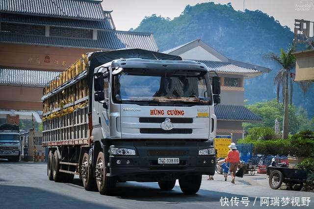 中国|滞销水果被拒收！二话不说当场倾倒，网友：扔自己国家去，别扔这