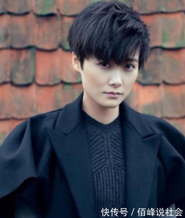 泡面 女人过了40岁,尽量少留这3款“大妈”发型,这3款发型更适合你