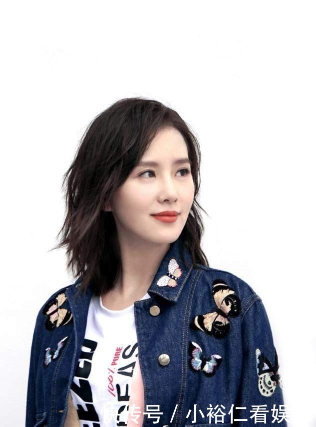 长卷发|丸子头已经不流行了,今年这5种“发型”是真火,简单大方显脸小