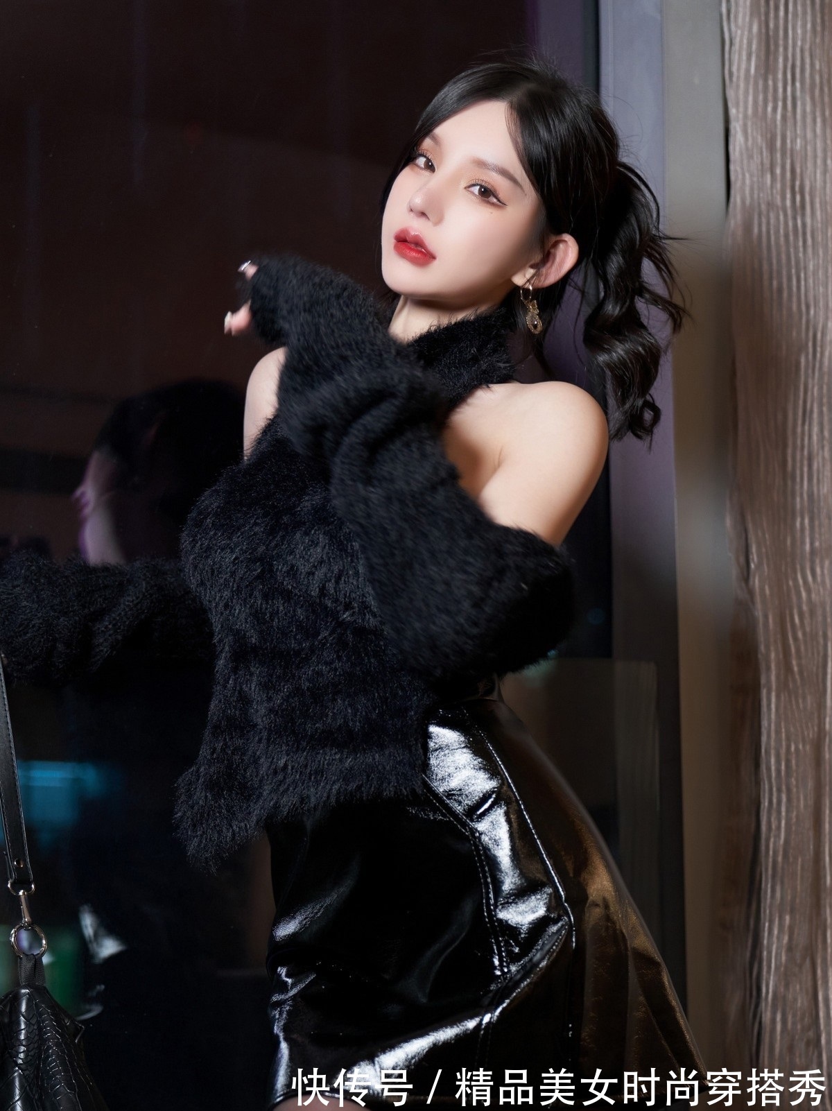 衣服 年夜饭穿这款衣服,成熟又有韵味,搭配在一起毫无违和感