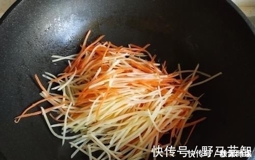 土豆丝|早餐，我家常吃这种饼，不用揉面，5分钟搞定简单省时有营养
