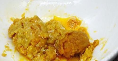 经常吃咸鸭蛋对身体健康是好是坏？什么人不能多吃？