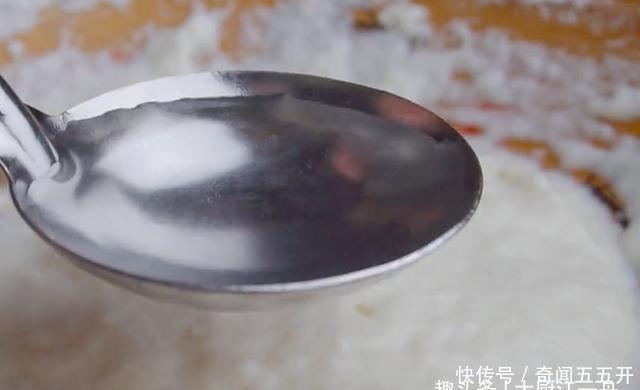 蓬松暄软|发面根本用不到酵母,面点师教我一招,快速发满一大盆,先收藏了