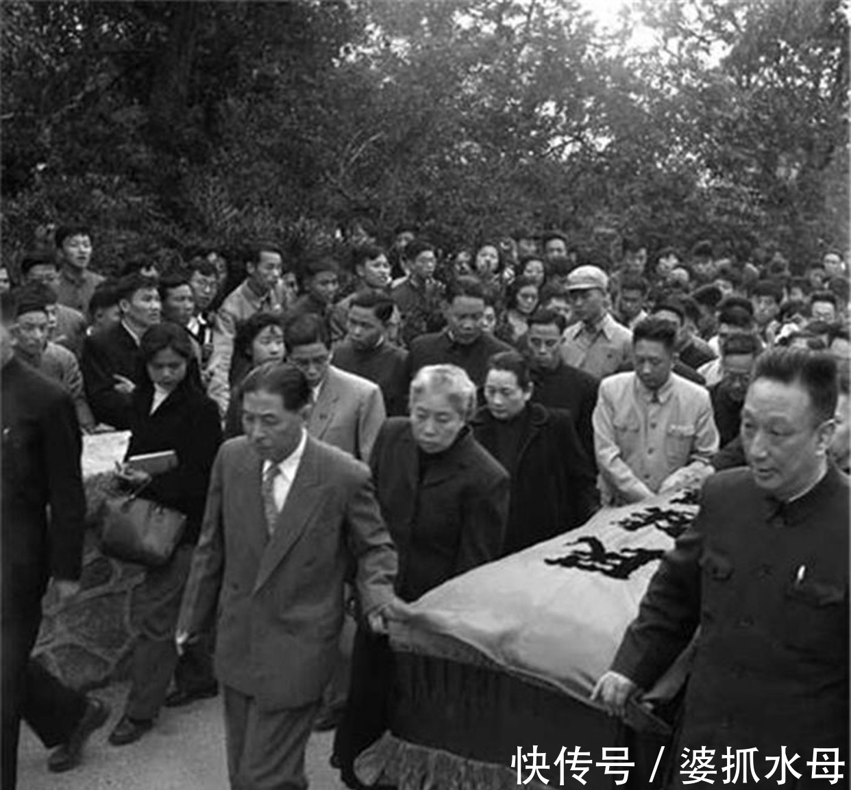 朱安$鲁迅对许广平:从亲密的关爱到难言的隔膜