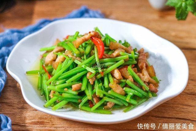  茼蒿茎|这个菜貌不惊人，却营养丰富，可惜很多人冷落了它！