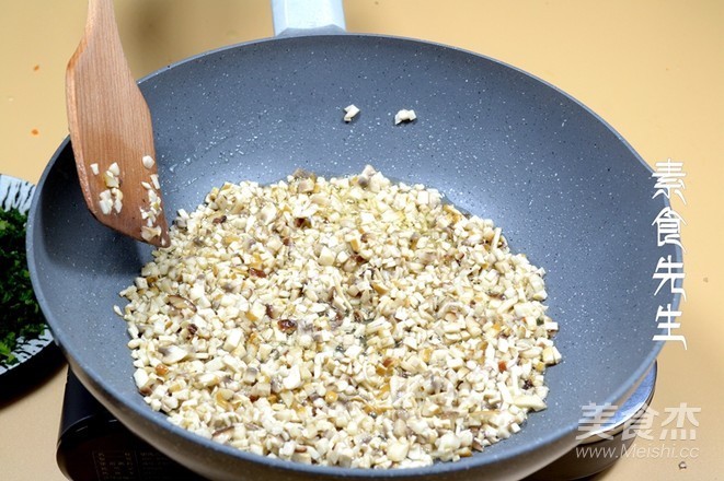 香菇|它被称为天然消炎药,夏季不管多贵都要多吃,排出体内湿气一身轻