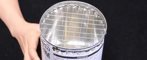 奶粉罐变废|奶粉罐不要扔,在上面打几个孔放房间里,全家人都喜欢用