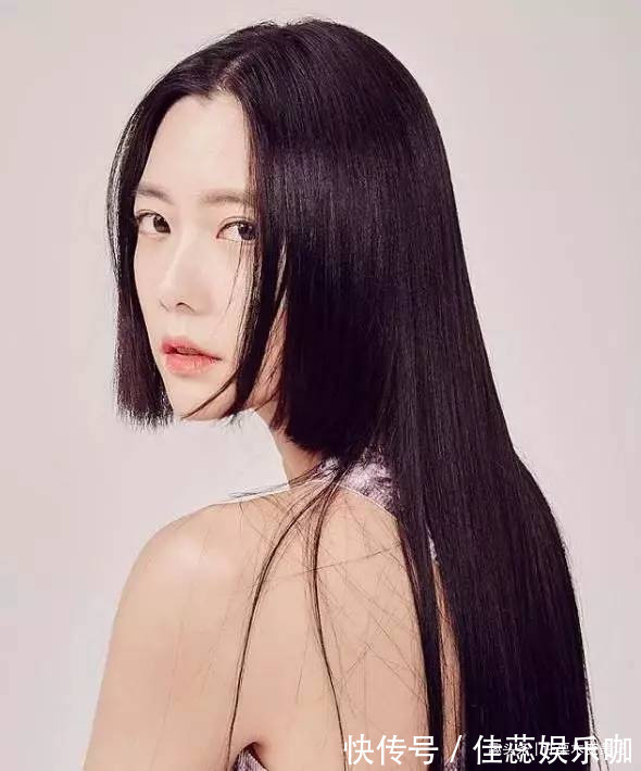 卷发 女人过了50岁,尽量避开这3种发型,尤其是第2种,又老又土气