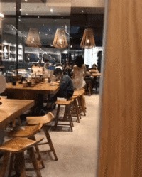 |搞笑GIF段子:时光流转到现在事实证明,不要轻易借给别人钱