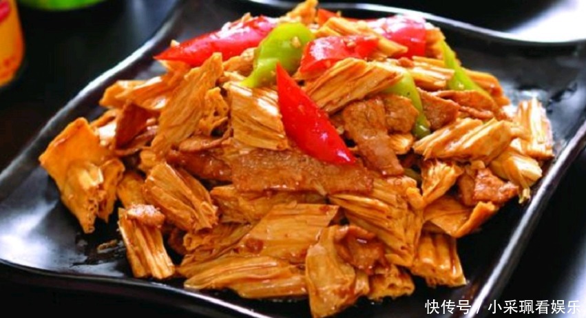 腐竹炒肉，有菜有肉，味道超级棒！