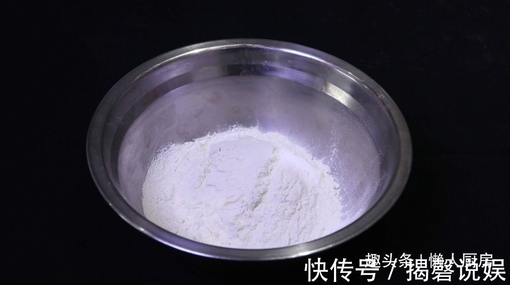 黄油|花生酱不只是调味品，配上面粉做的花生酥，一口一个吃着太香了