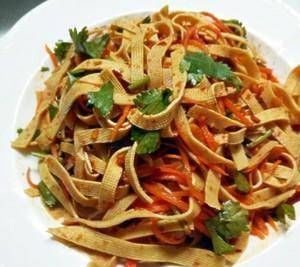 简单易做美味的凉菜第9波千张有香料,胡椒和泡菜