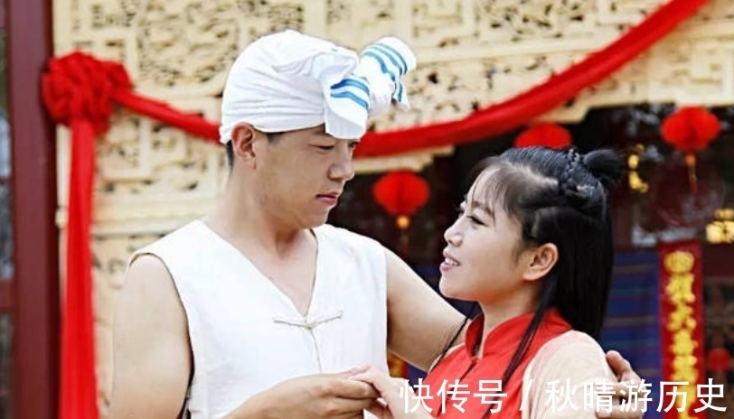 她為獲得《星光大道》冠軍傾家蕩產(chǎn),卻被淘汰,一怒之下曝光內(nèi)幕