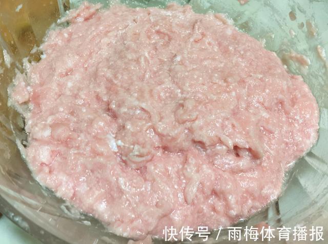 窍门|做炸肉丸时，加面粉还是加淀粉？教你正确做法，几点窍门要牢记