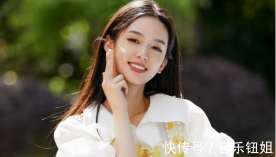 前嫌|果然是良心老板趙麗穎被黑后不計前嫌，為周也站臺《中餐廳5》