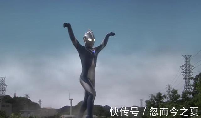 剧场版|盘点五个刚变身就怂的奥特曼,高斯上榜,艾克斯竟然自己蹲下了!