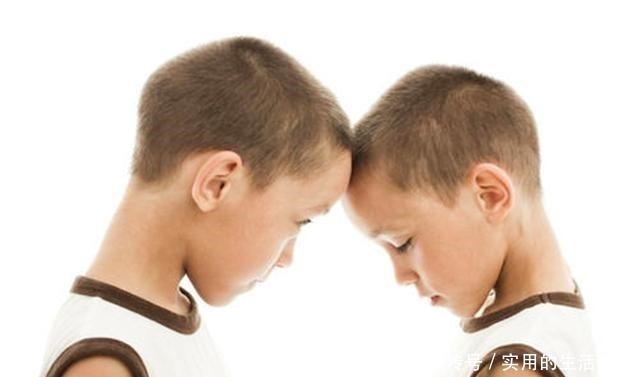 小碰|“妈妈别给我睡扁头”，为何老一辈坚持给娃睡扁头，真的很毁颜值！