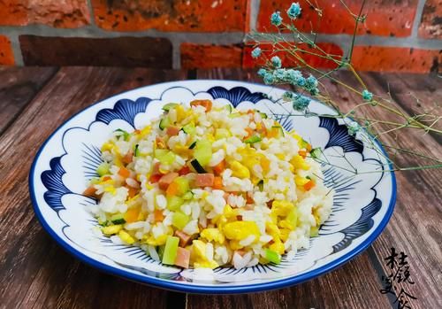 大忌|蛋炒饭,下锅直接炒是大忌,多加“1步”,米饭粒粒分明家人爱吃