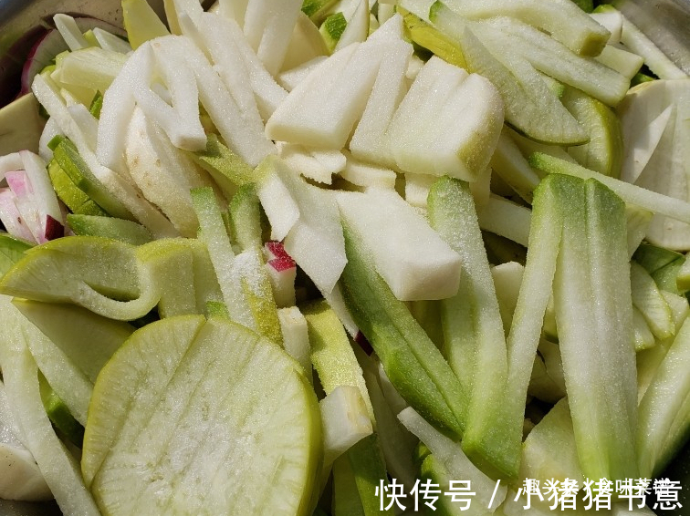 趁着阳光充足，此9种蔬菜可以多晒一些，留着冬天吃，炖肉特别香