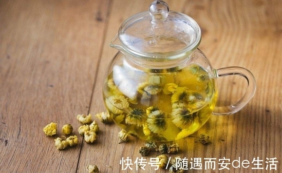 宿便|菊花搭配它,健康养生好处多,每天喝一杯,美容养颜抗衰老