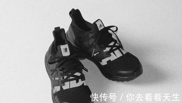 yeezy 一年 365 天都穿不腻的黑魂狂潮,黑的也太帅了