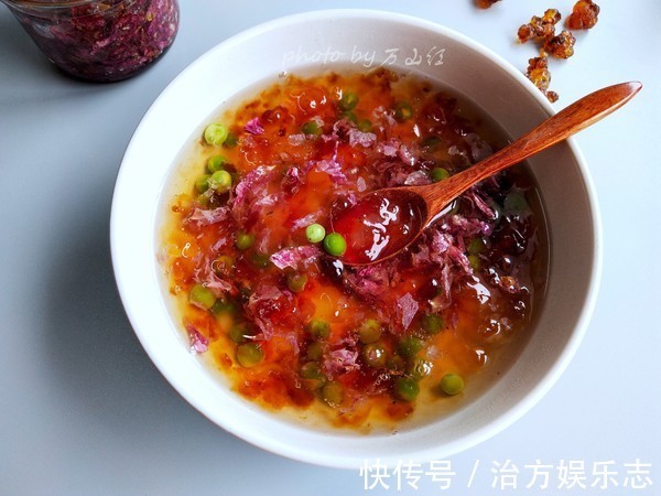 玫瑰|女人喝了这碗羹,皮肤不再干燥,补气养血,经常吃面色红润有光泽