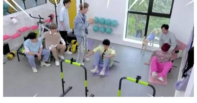 拜托了冰箱|《拜托了冰箱》改版来袭，网友对此并买账，你怎么看？