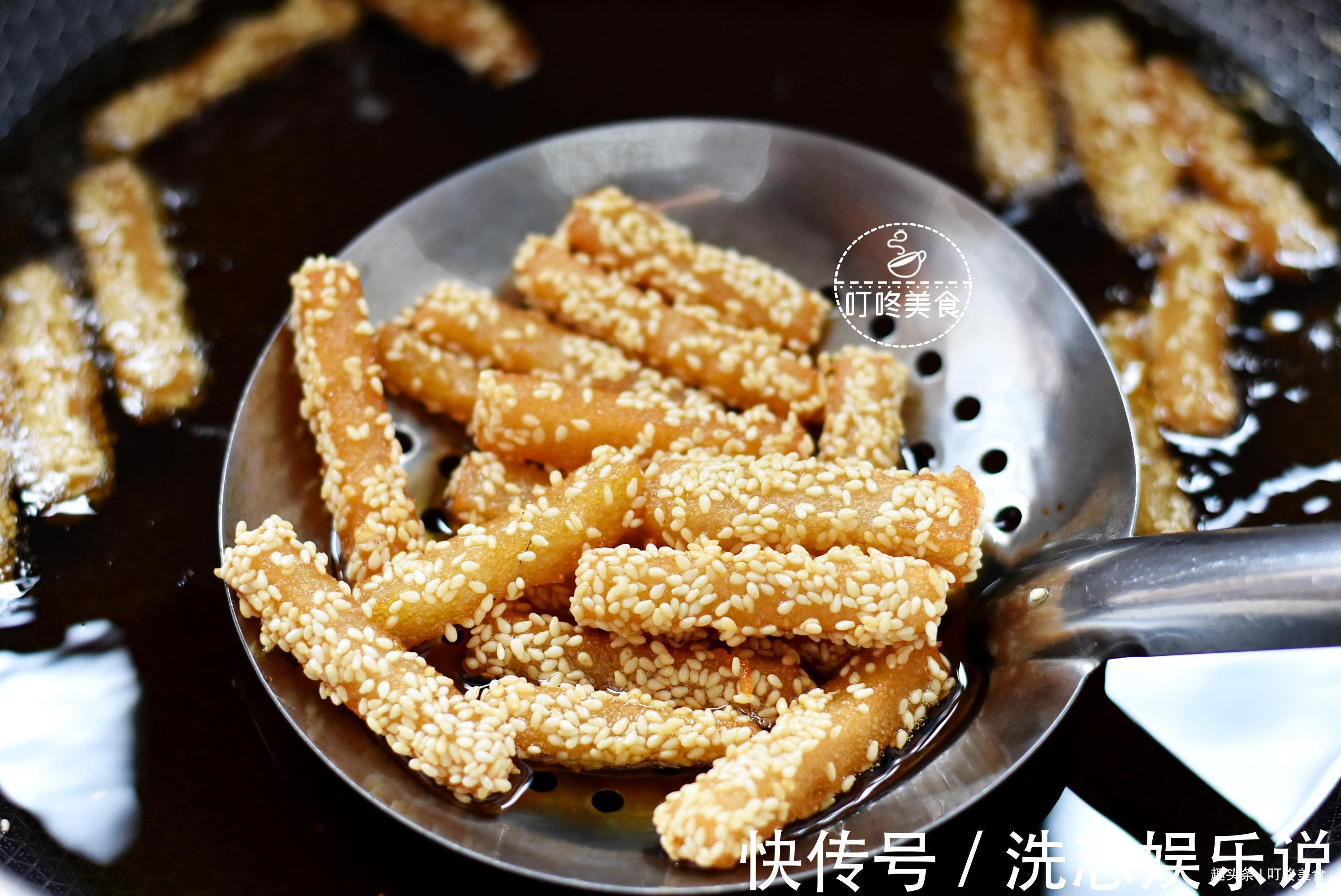 年糕别光炒着吃了,2分钟教你新吃法,又香又糯,全家人抢着吃