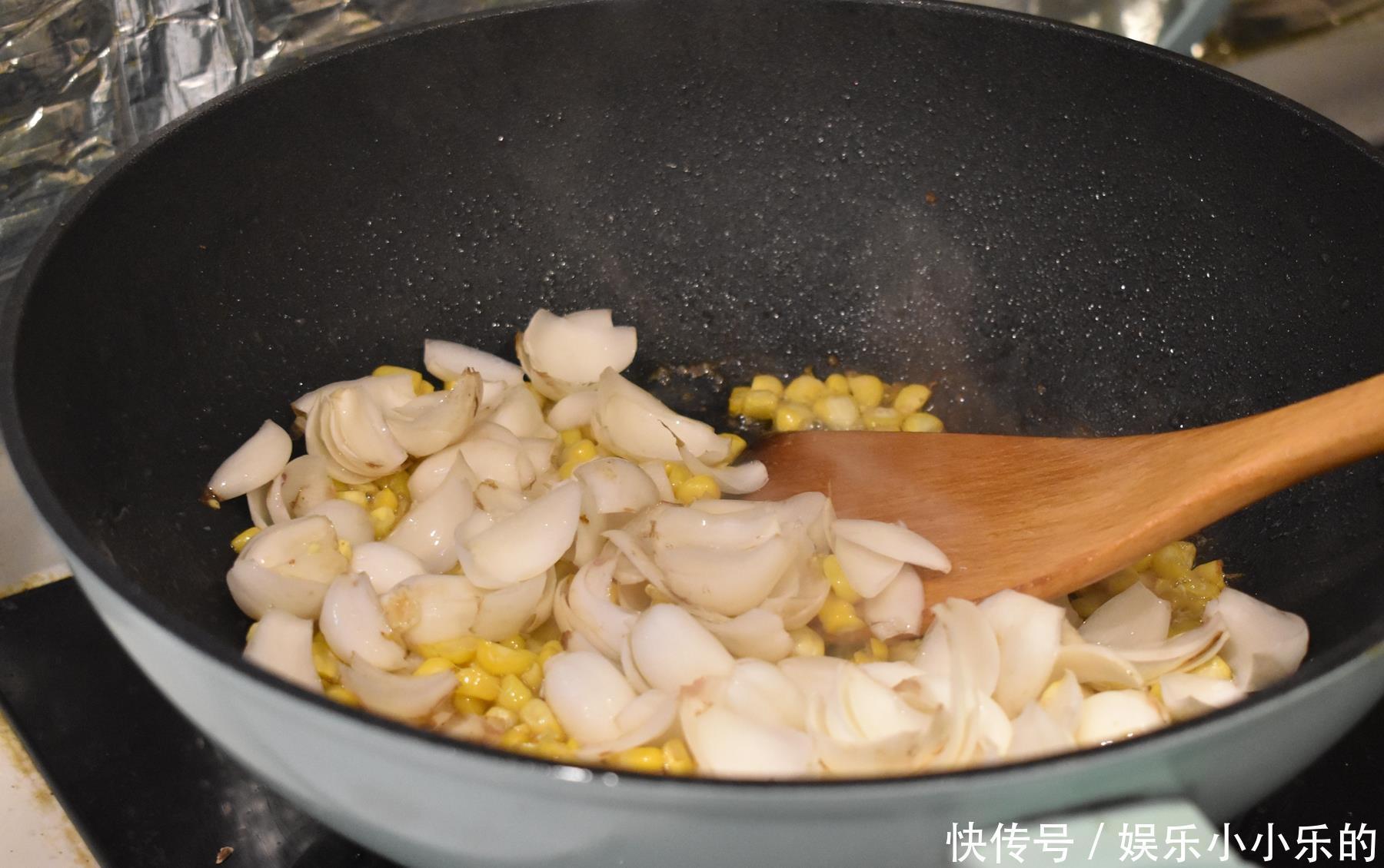 晒我家年夜饭,4人6菜1汤,样样好吃不花哨又实在,家的味道