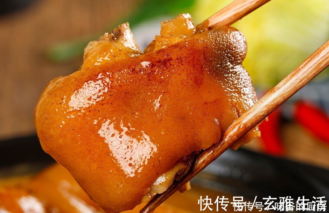 买猪蹄,要前蹄还是后蹄?两者区别大,买错了肉少骨头多,不划算