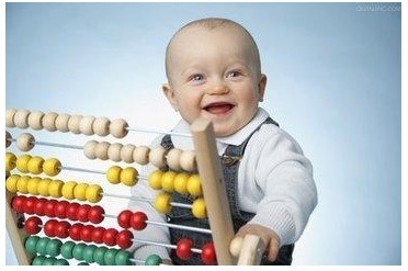 婴儿四个月非常关键,这样训练才能教出聪明宝宝