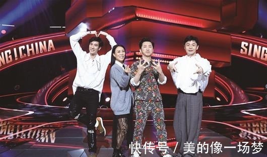 《好聲音》新導(dǎo)師待遇差距大，一個(gè)是眾星捧月，另一個(gè)被“排擠”