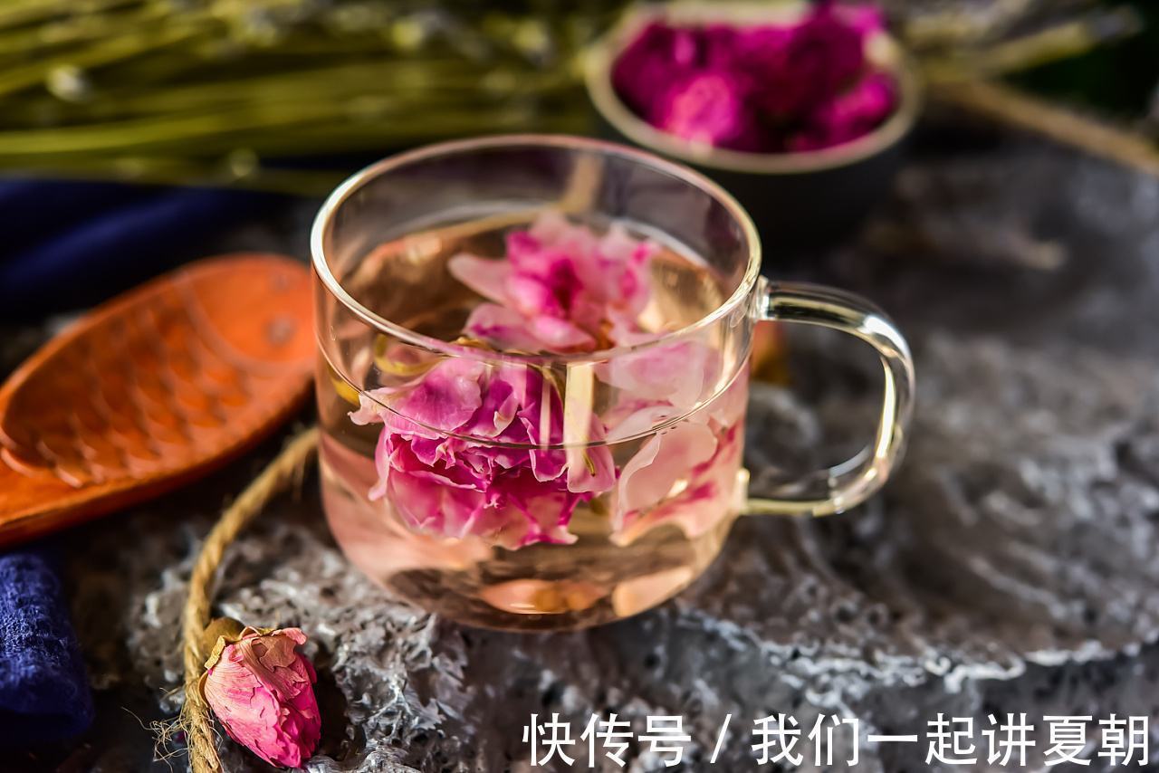 玫瑰花茶|女人平时多喝3种“水”,暖宫,消炎,排污血,妇科病“绕道走”
