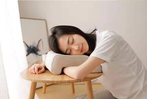 肝火旺盛|经常失眠是肝火过旺所致？建议：牢记“3不2要”，或降肝火调睡眠