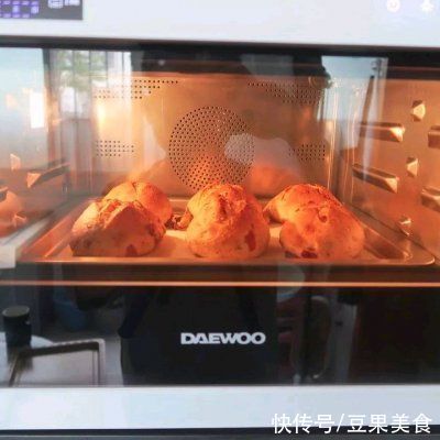 吴宝春|无限次回做的软欧「桂圆全麦面包」