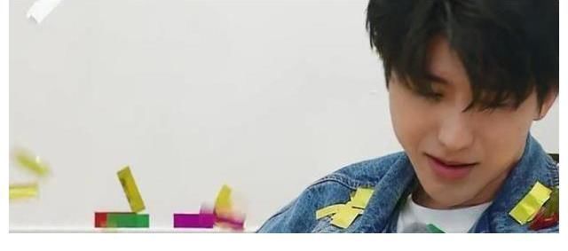 坤坤|跑男蔡徐坤再次封神，曬素顏胡子拉碴臉蠟黃，粉絲贈(zèng)愛(ài)稱(chēng)“俊渣”