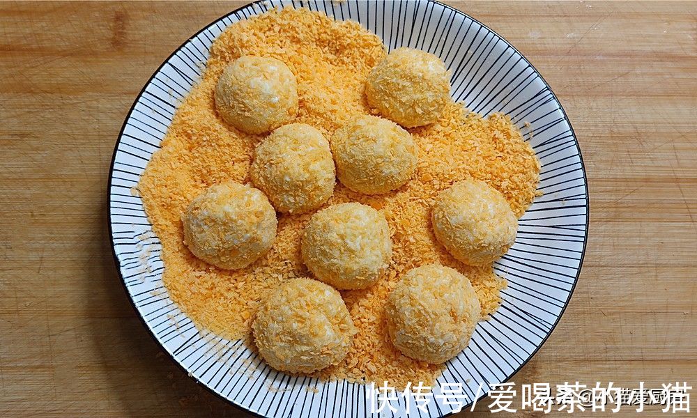 土豆这样做孩子可以吃掉一大盘，外酥里糯特别美味，好吃又简单