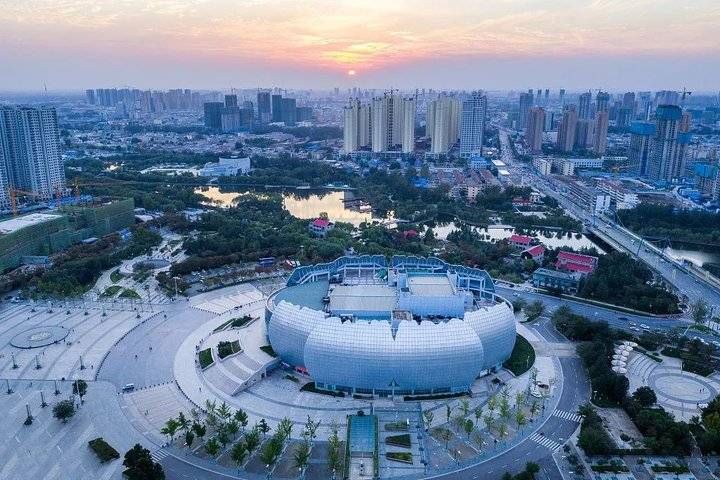 在菏泽就地过年，挺好！过年海报大片抢先看