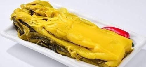 腌酸菜我有窍门，记住这3点，酸菜不起沫不长白，放一年也不坏