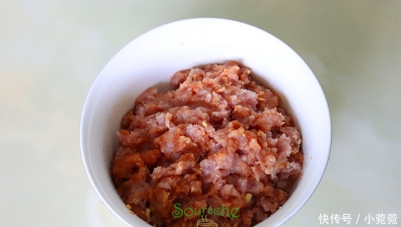 早餐别只会豆浆油条,教你做包子蓬松香软,比豆浆营养,比油条香