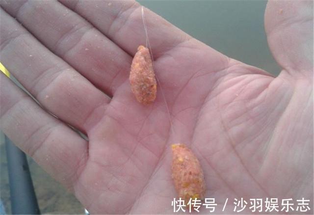 搅拌均匀|这款自制饵料专攻大鲫鱼，四季通用效果绝佳，钓鲫鱼有一套