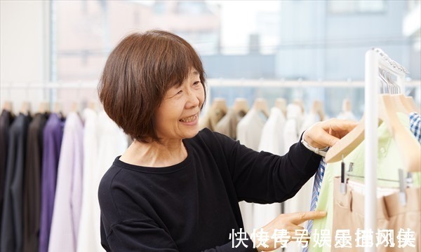 中年 40,50岁女人发型别乱剪,几款流行的中年发型,换对才年轻