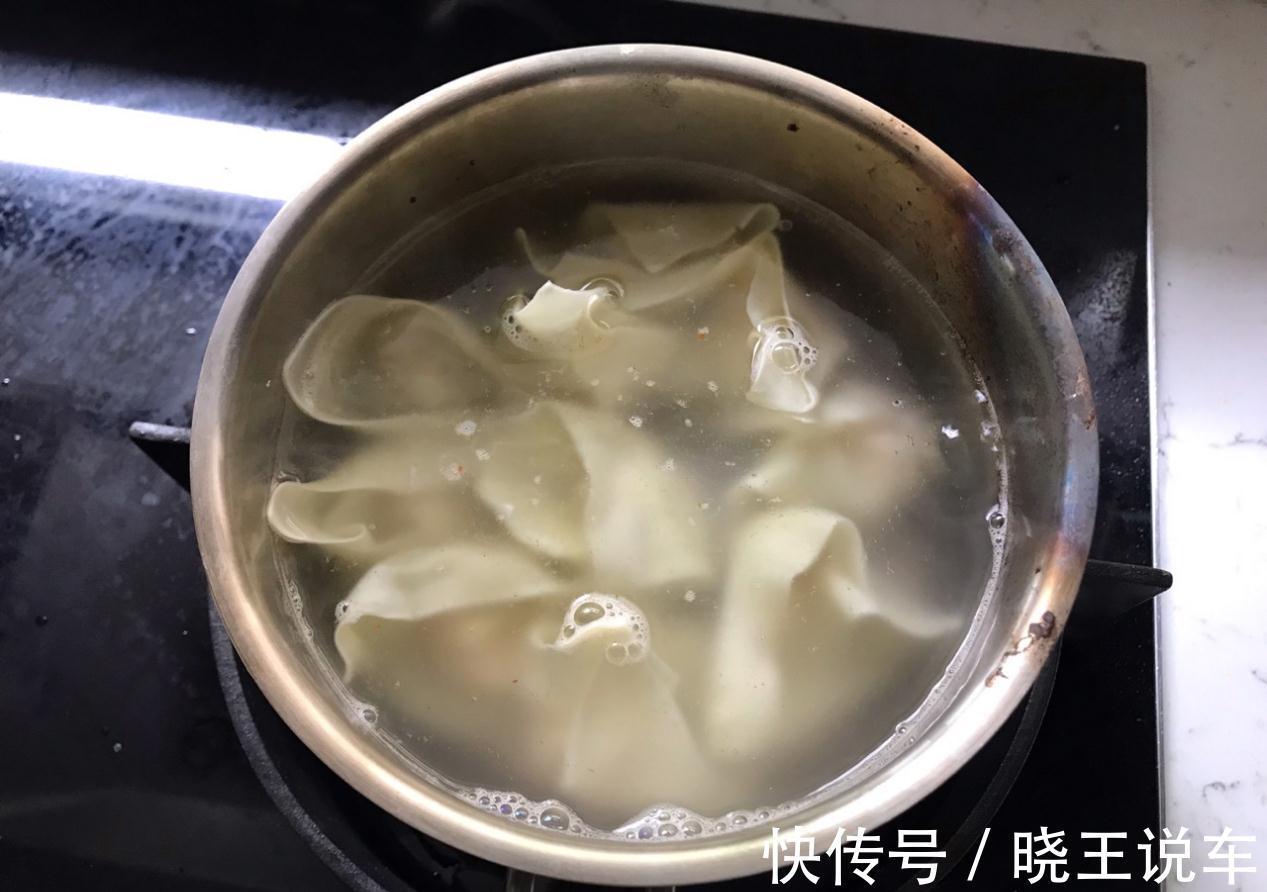 鲜虾多味抄手，家常制作一点不难，暖胃快手很好吃