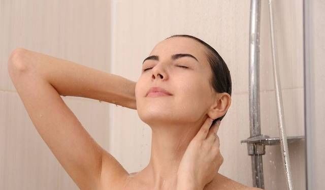 胡子|洗澡时,女儿:妈妈,你那里怎么有“胡子”?妈妈回答有教育意义